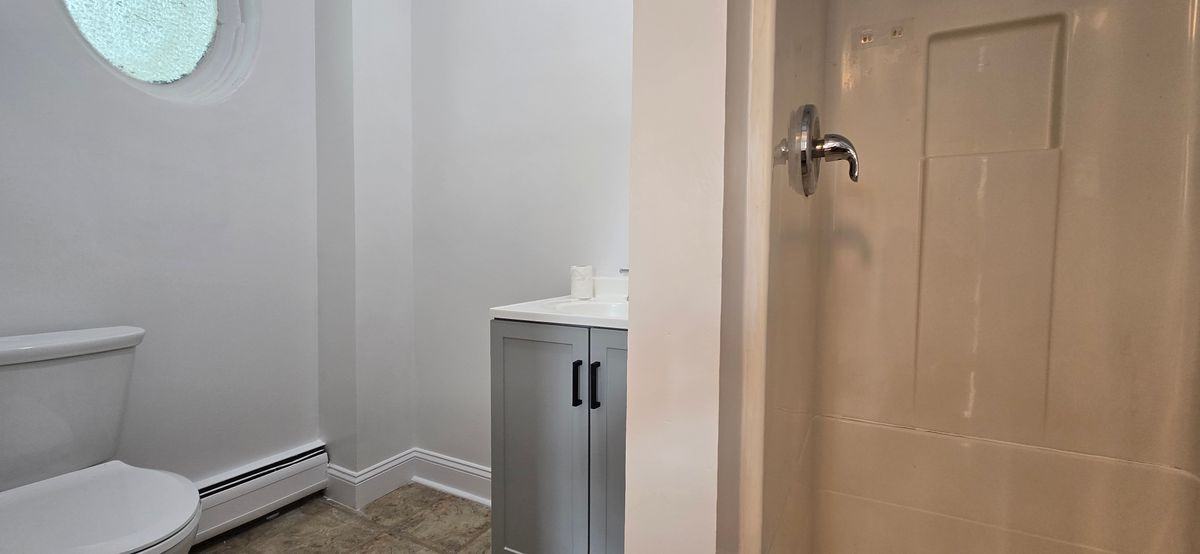 221 Broadway ##3 - Photo 6 of 10