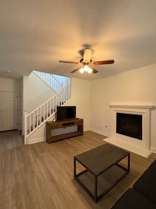 433 Tolman Way - Photo 6 of 31