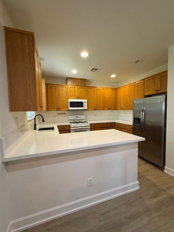 433 Tolman Way - Photo 7 of 31