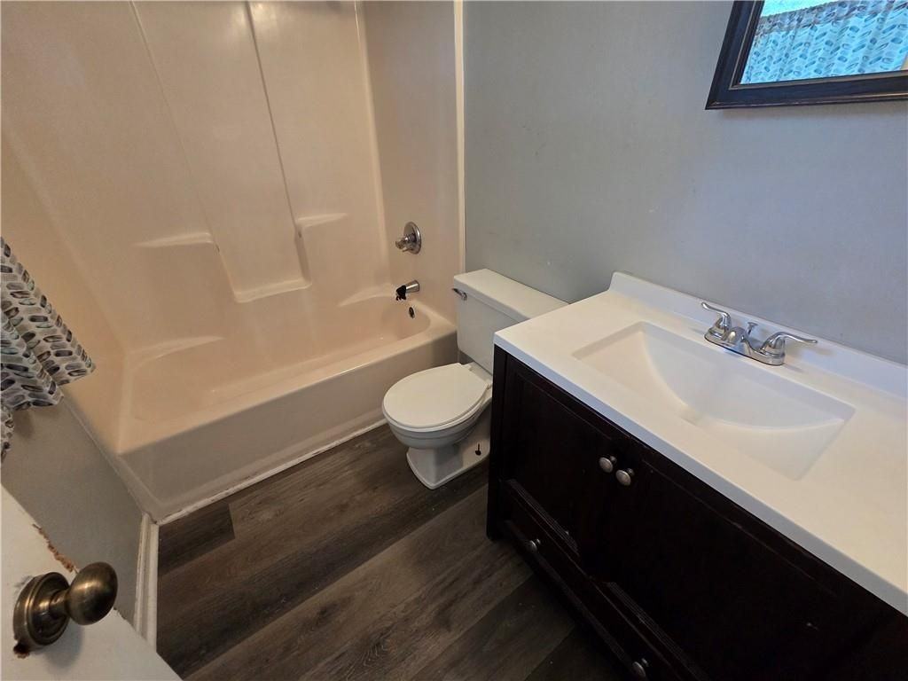 5034 Cherokee Ct - Photo 3 of 12