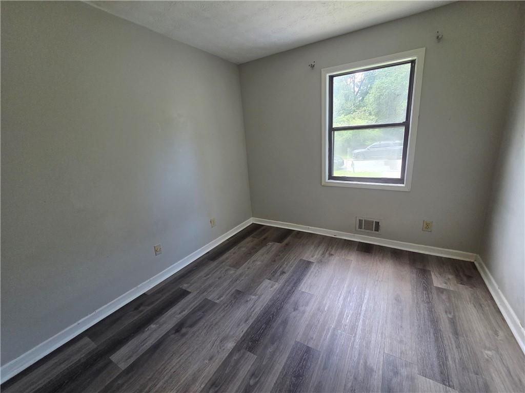5034 Cherokee Ct - Photo 5 of 12