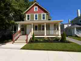 featured image of 406 Comstock St