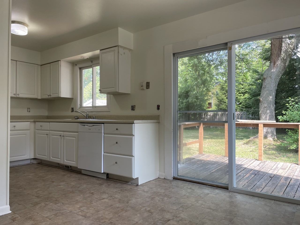 6214 Raymond Rd #6214 - Photo 7 of 29