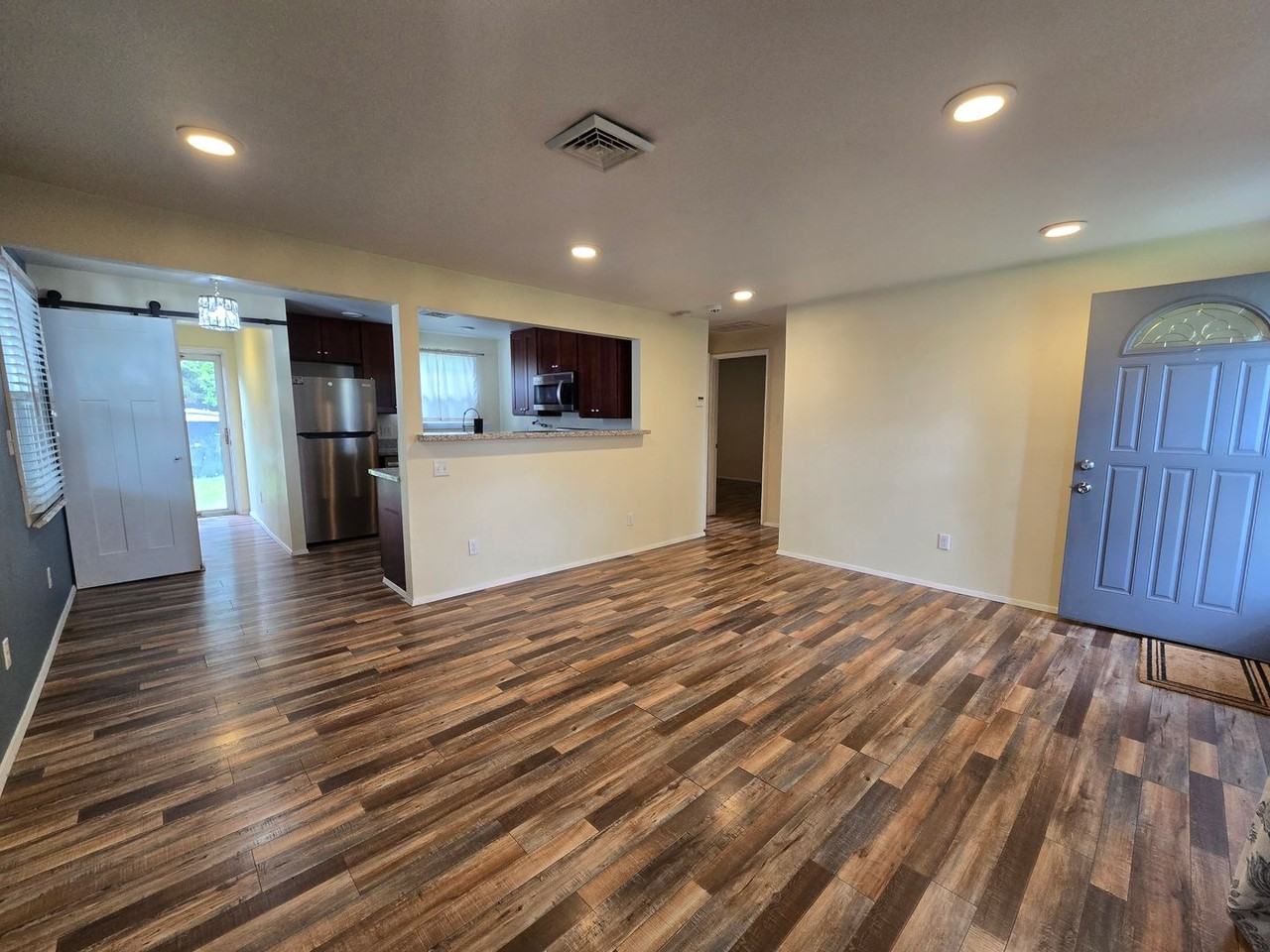 8510 33rd Ave S - Photo 6 of 13