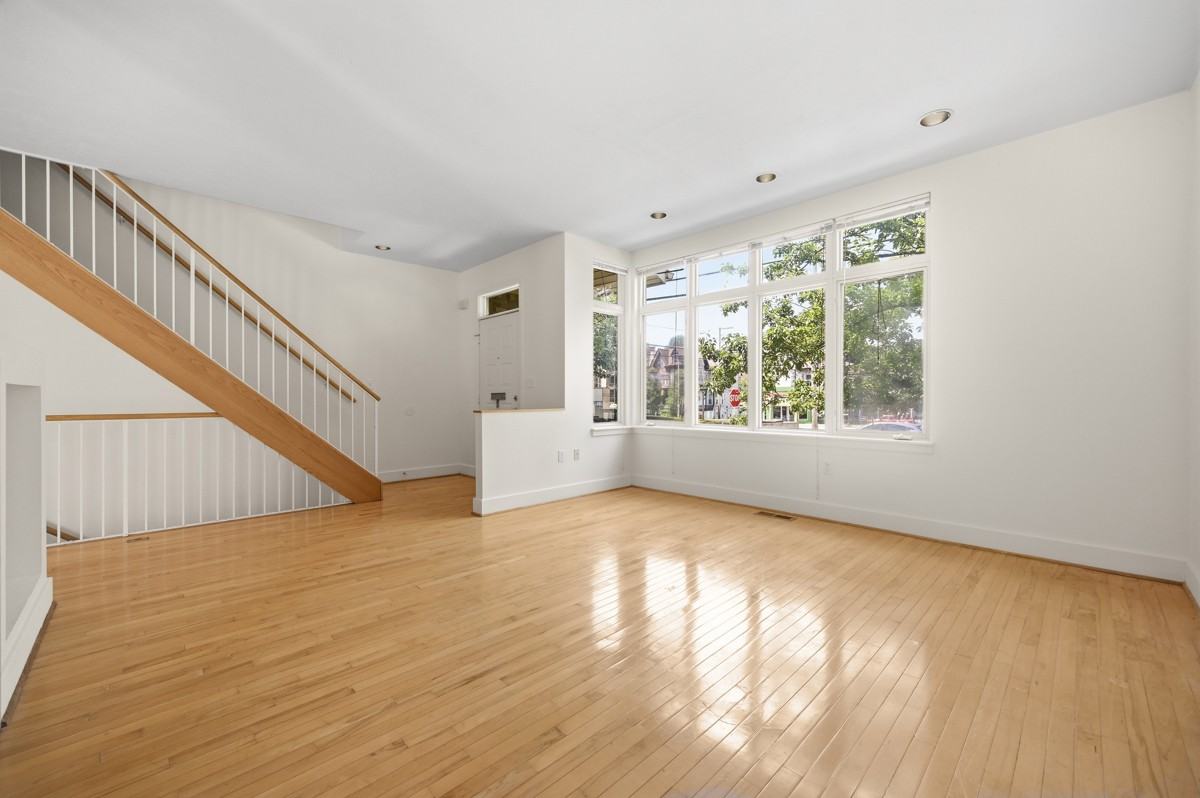251 Carron St #NA - Photo 3 of 35