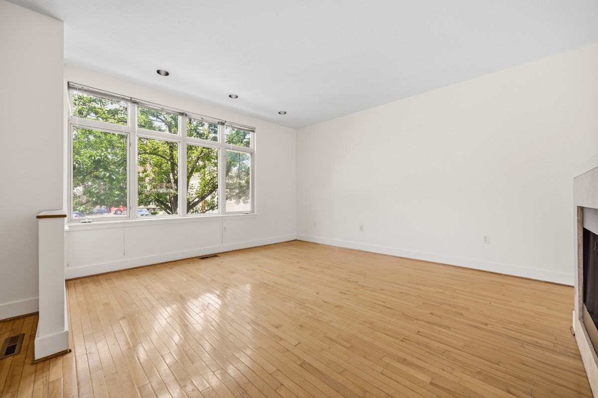251 Carron St #NA - Photo 4 of 35