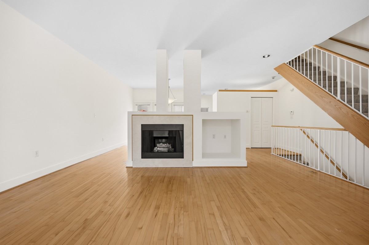 251 Carron St #NA - Photo 5 of 35