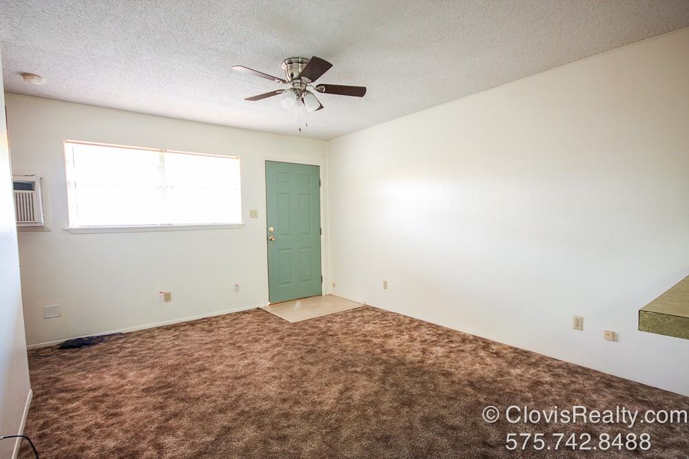1928 W 21st St #21 - Photo 3 of 10
