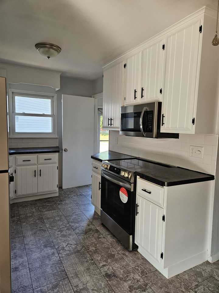 2415 S Lumber St #1 - Photo 7 of 30