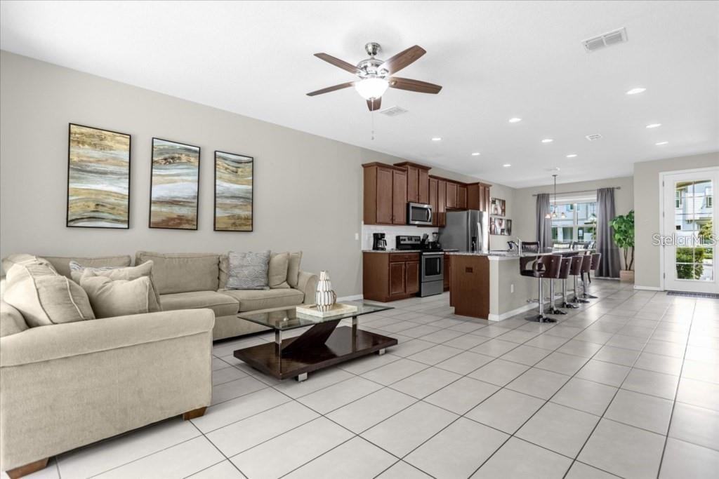 1540 Carey Palm Cir #1 - Photo 2 of 8