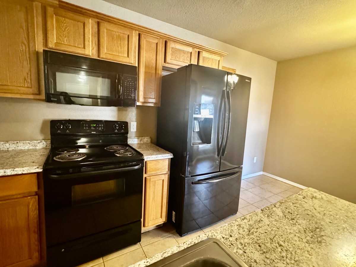 421 Sterling Pointe Way #1 - Photo 7 of 15