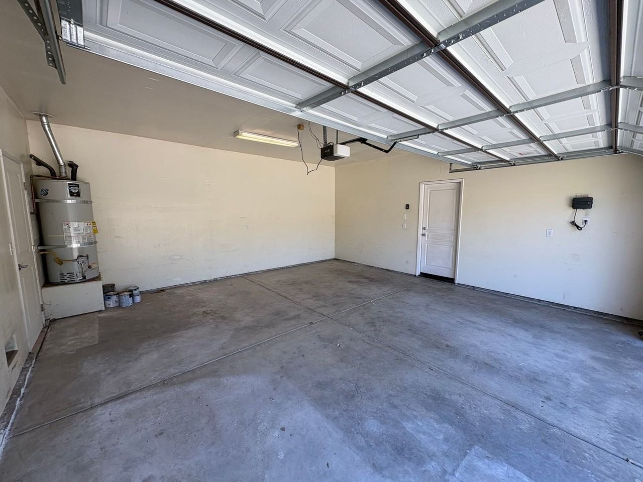 229 W Elkhorn Ave - Photo 3 of 36
