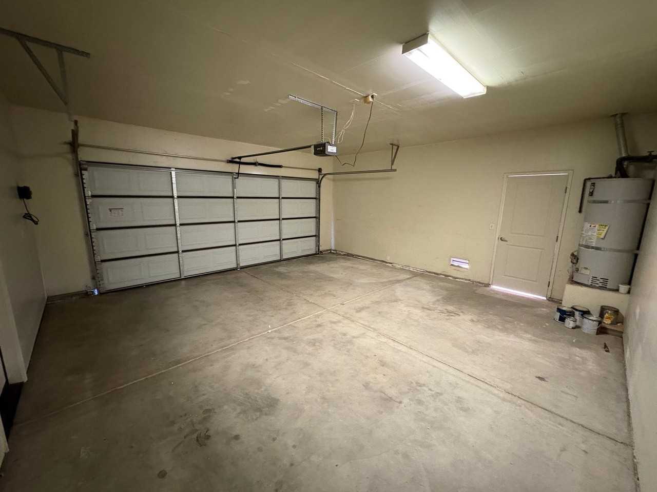 229 W Elkhorn Ave - Photo 4 of 36
