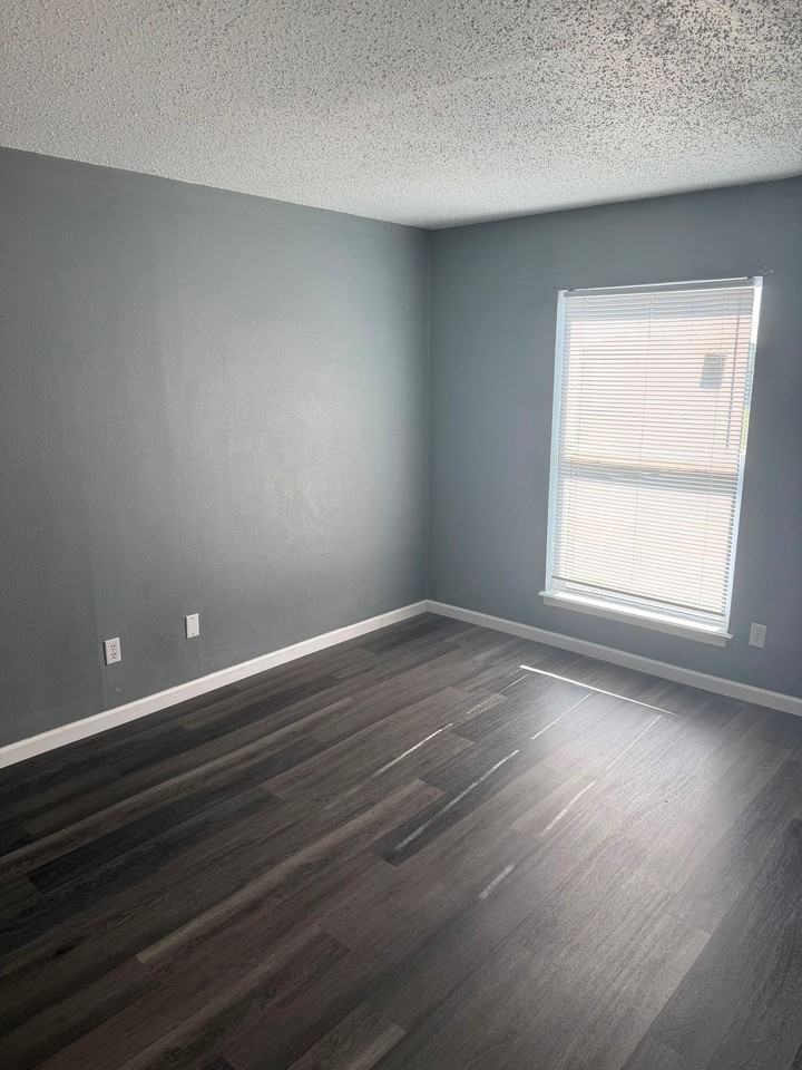 DW Lawton has freshly renovated apartments available now - Photo 6 of 45