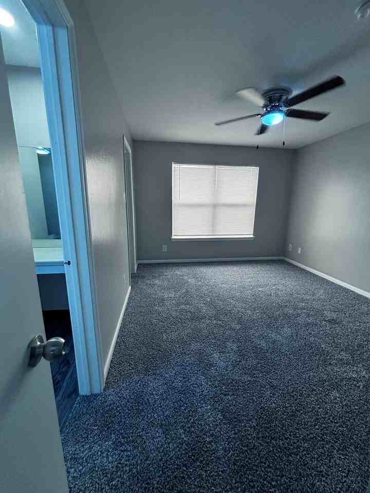 2601 Sarah Avenue-022 #022-60 - Photo 4 of 10