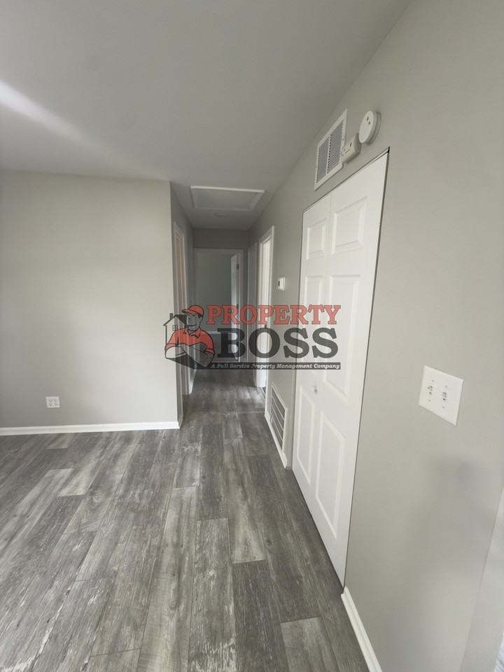 3985 Richard Gordon Hatcher Blvd #1 - Photo 5 of 11