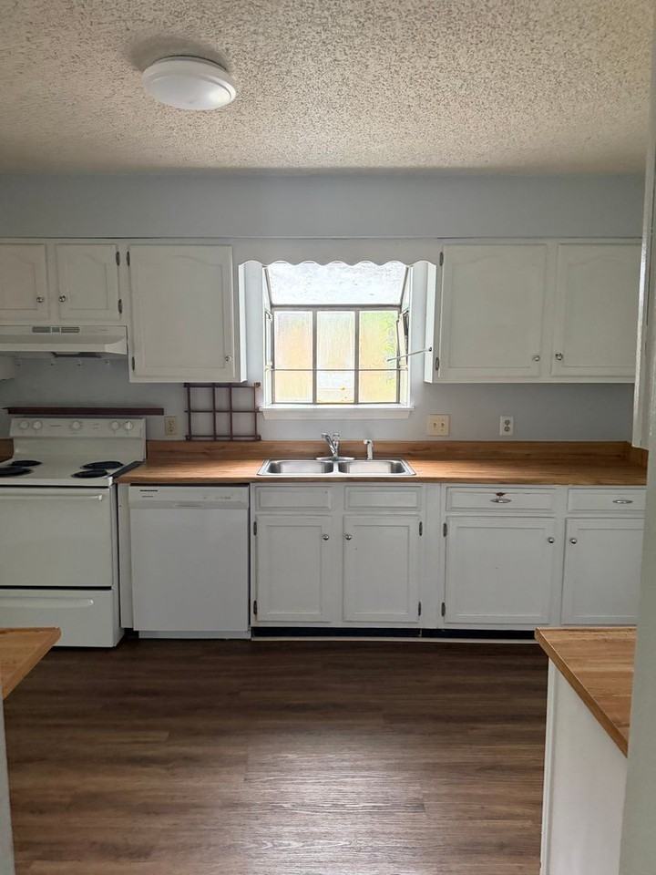2509 Arthurs Court Ln - Photo 7 of 12