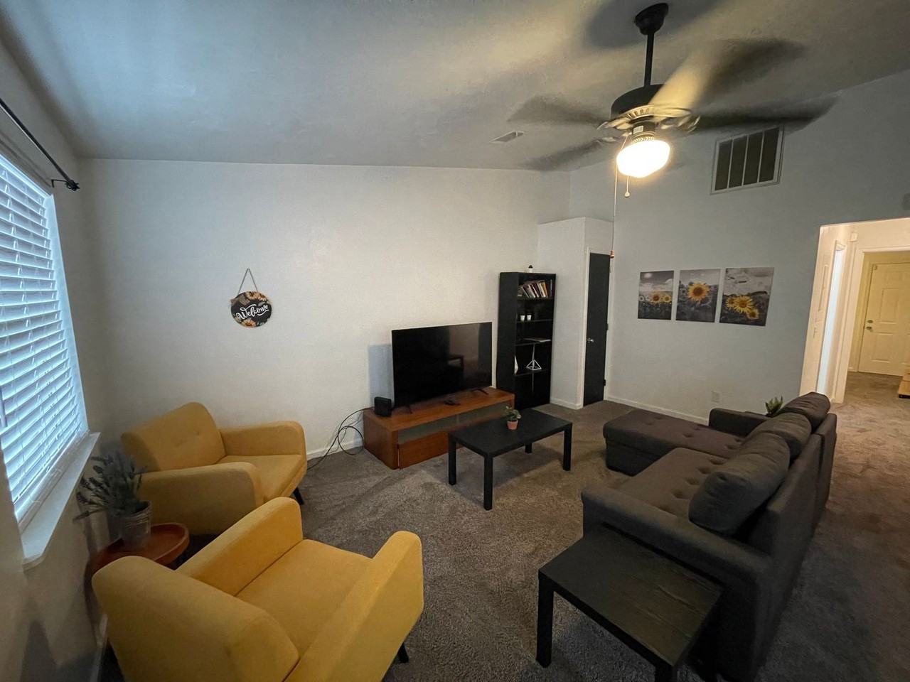 2001 Continental Ave - Photo 2 of 12