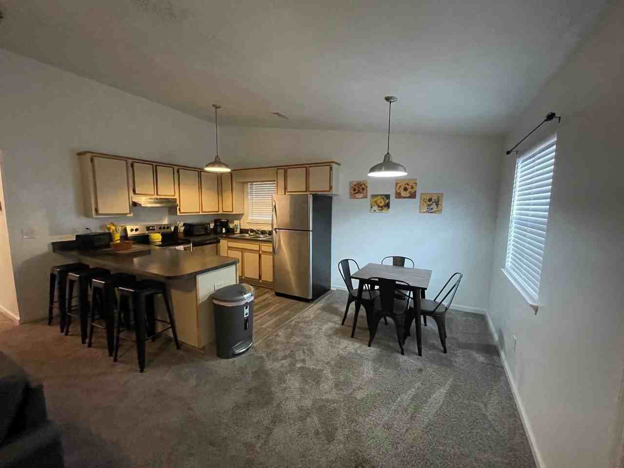 2001 Continental Ave - Photo 3 of 12