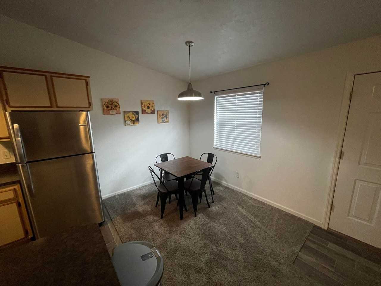 2001 Continental Ave - Photo 5 of 12