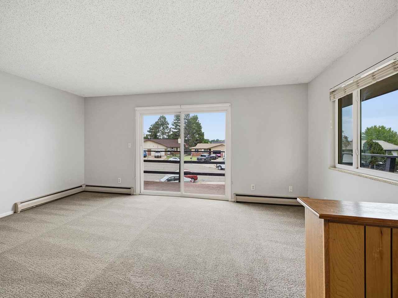 1428 W 25th St - Photo 2 of 19