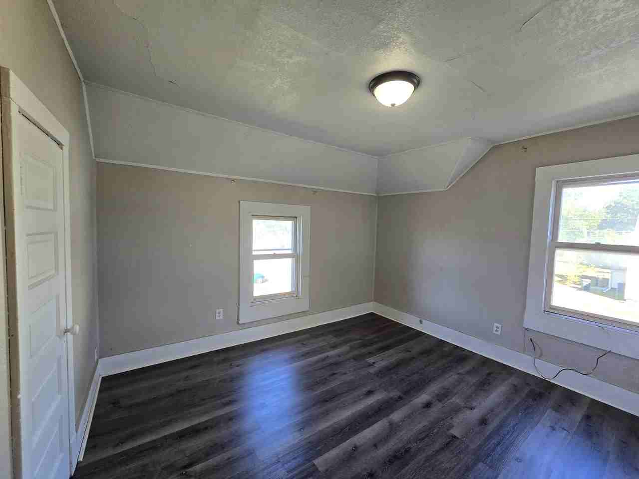 437 1/2 Riehl St #1 - Photo 5 of 21