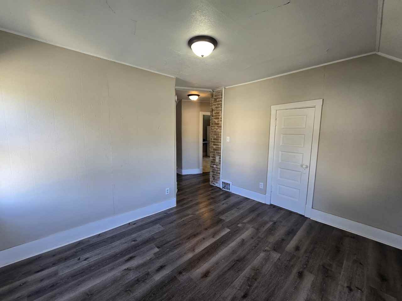 437 1/2 Riehl St #1 - Photo 7 of 21