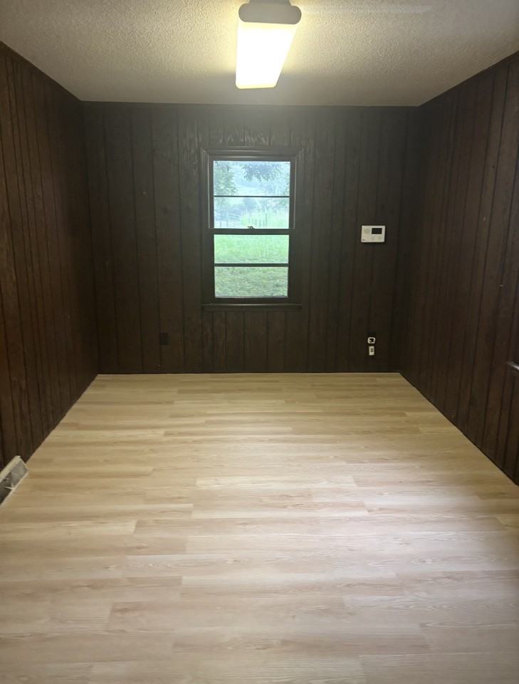2102 S Providence Rd #1 - Photo 5 of 6