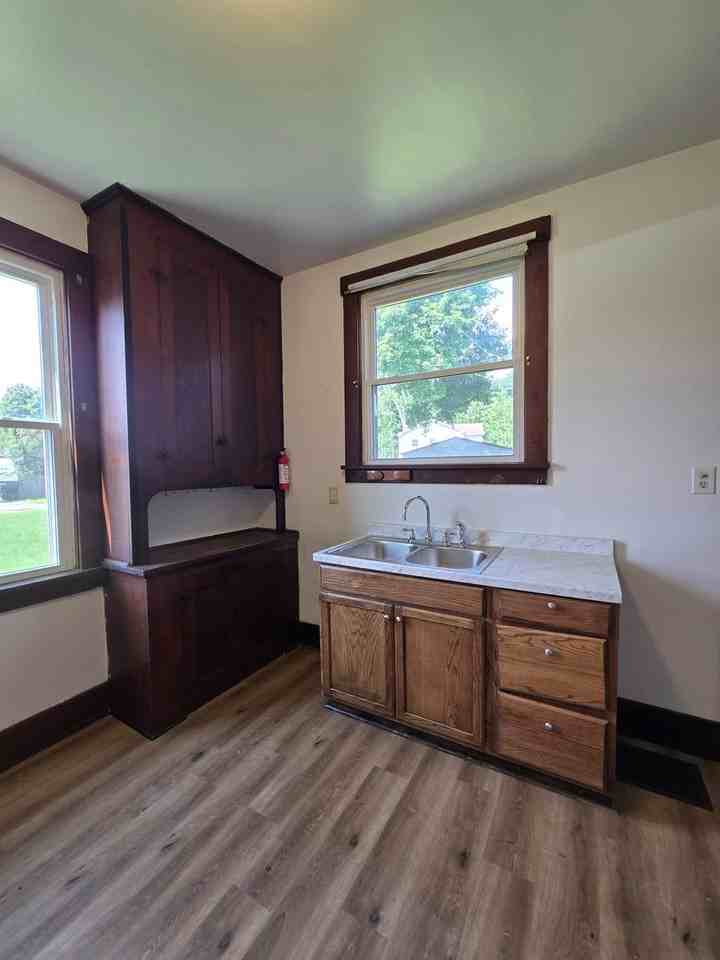 Clifford Ave - Photo 4 of 16