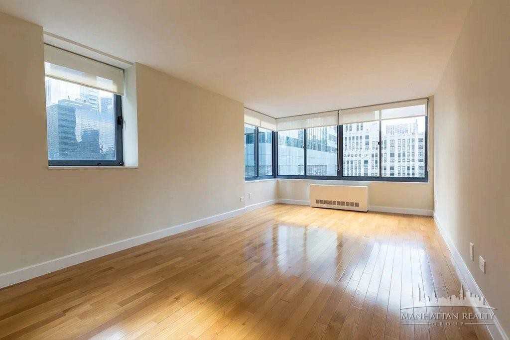 W 48th St #17D - Photo 2 of 9