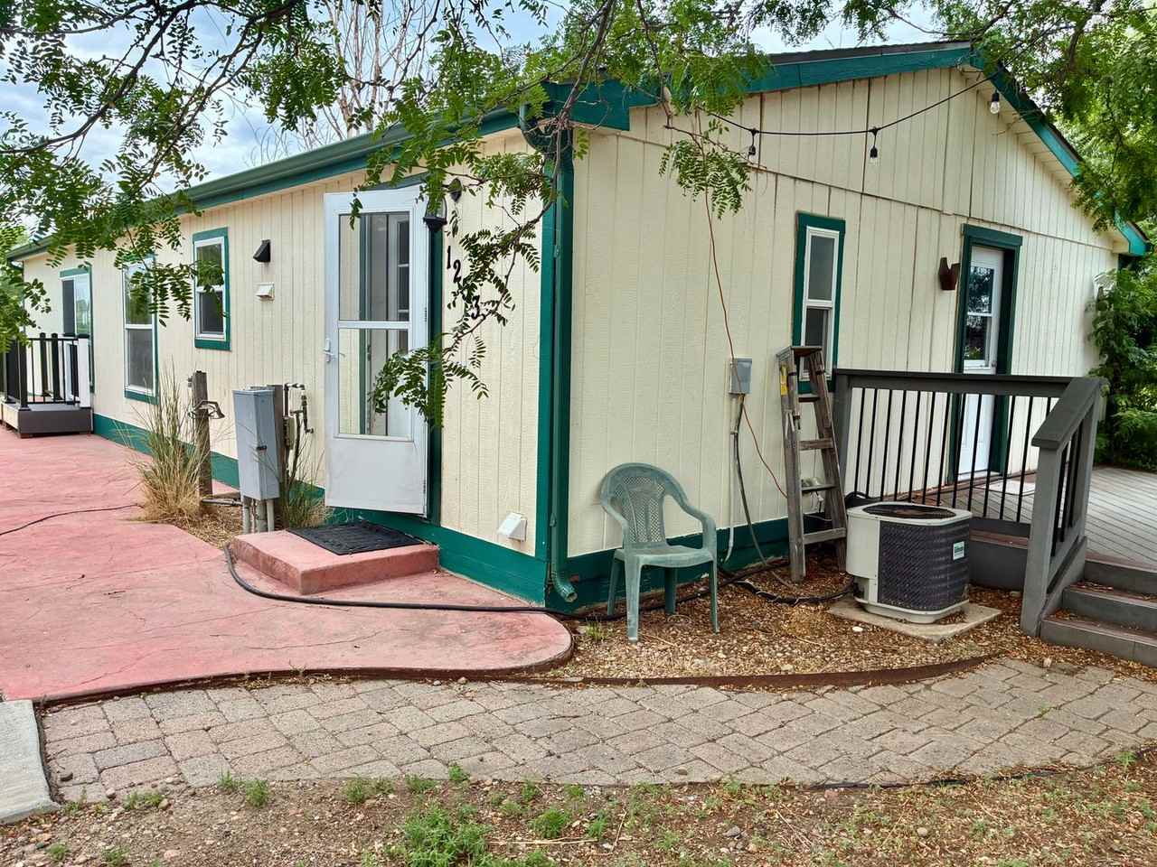 1253 N County Line Rd - Photo 2 of 29