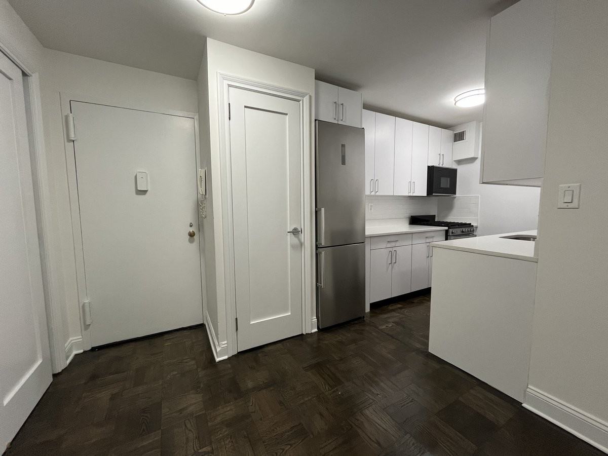 5th Ave #3H - Photo 7 of 16