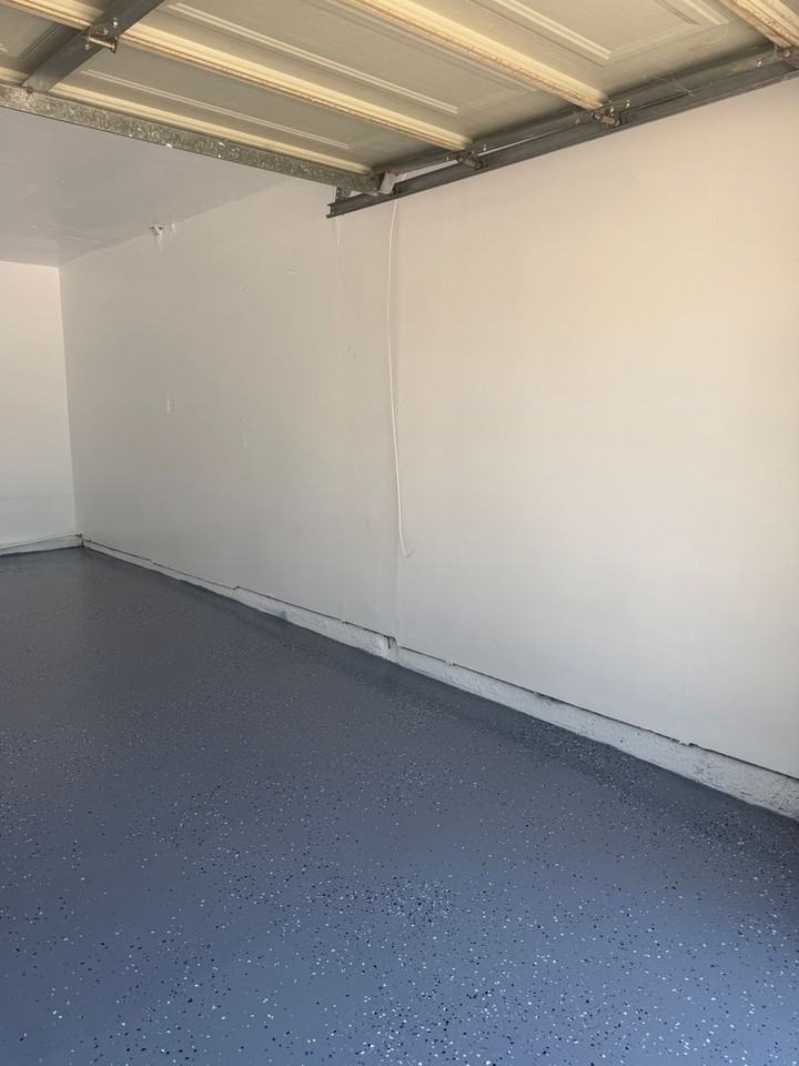 1395 N Pennsylvania Ave - Photo 3 of 39