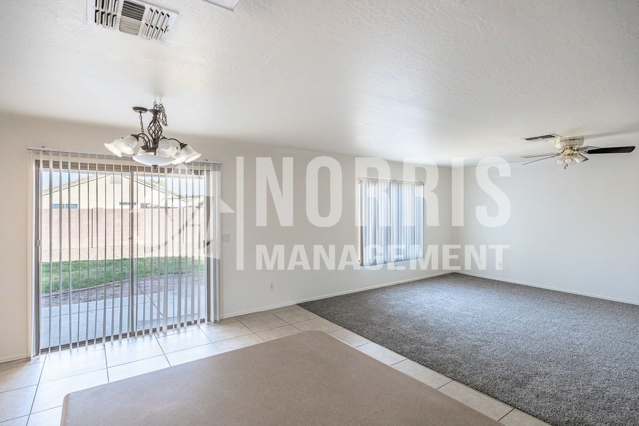 1632 E Cardinal Dr - Photo 7 of 47