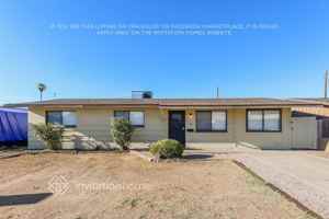 featured image of 2247 W Cortez St