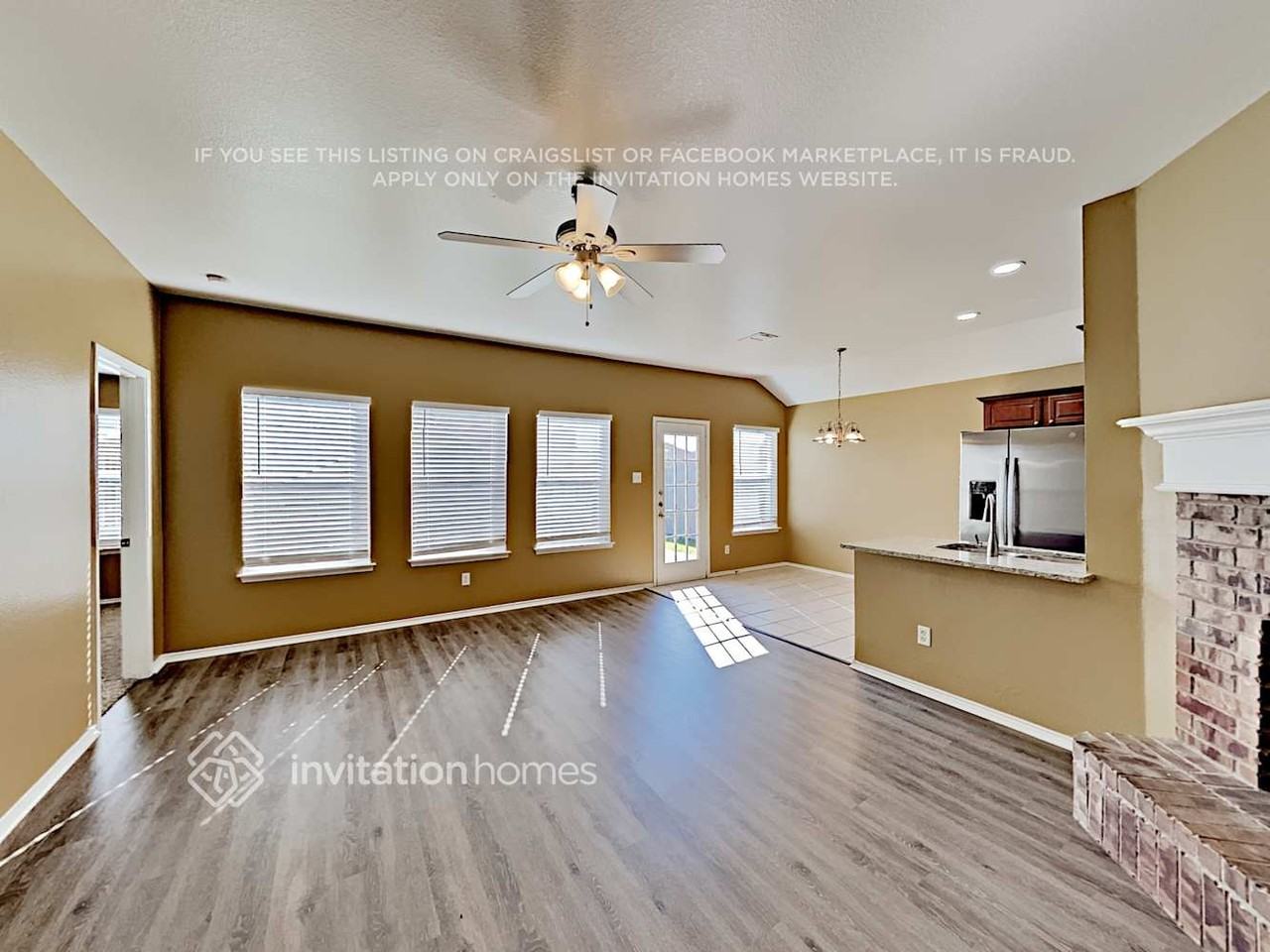 7419 Lake Front Trl - Photo 4 of 17