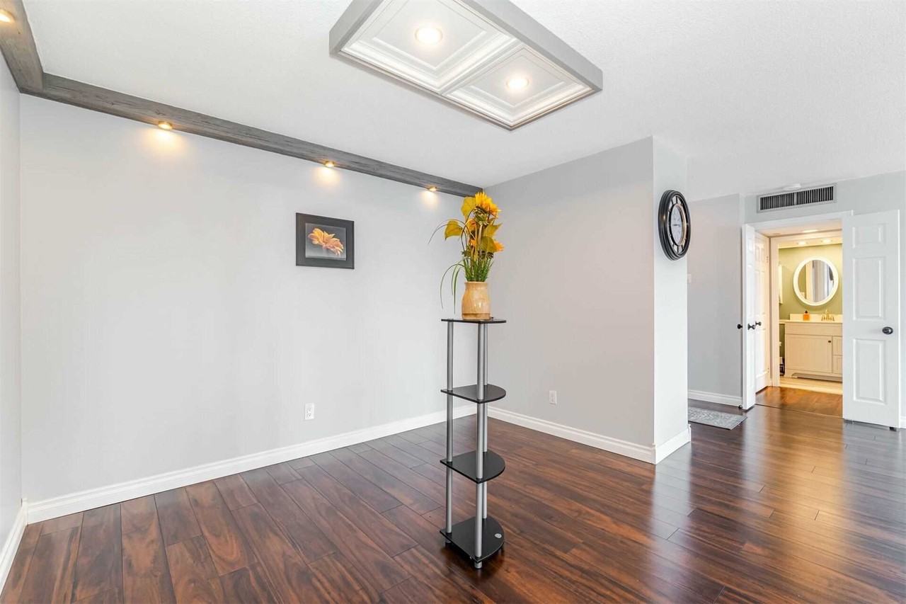 1240 Marlborough Court - Photo 6