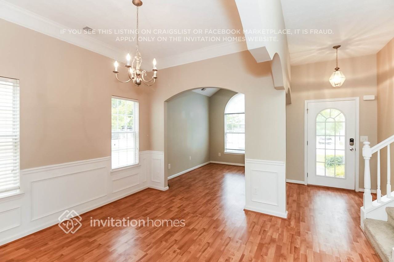 34 Churchill Park Dr - Photo 5 of 19