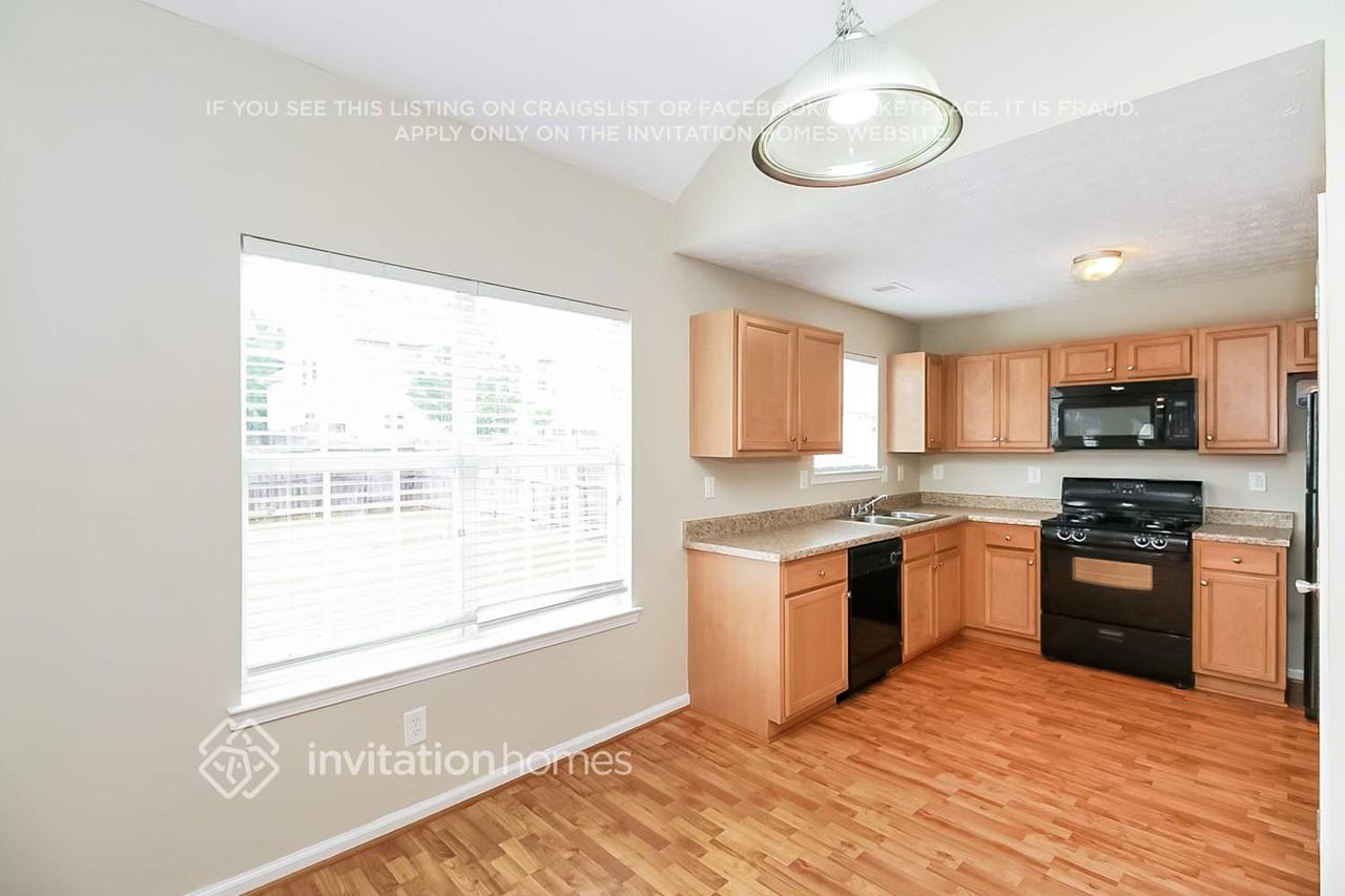 34 Churchill Park Dr - Photo 6 of 19