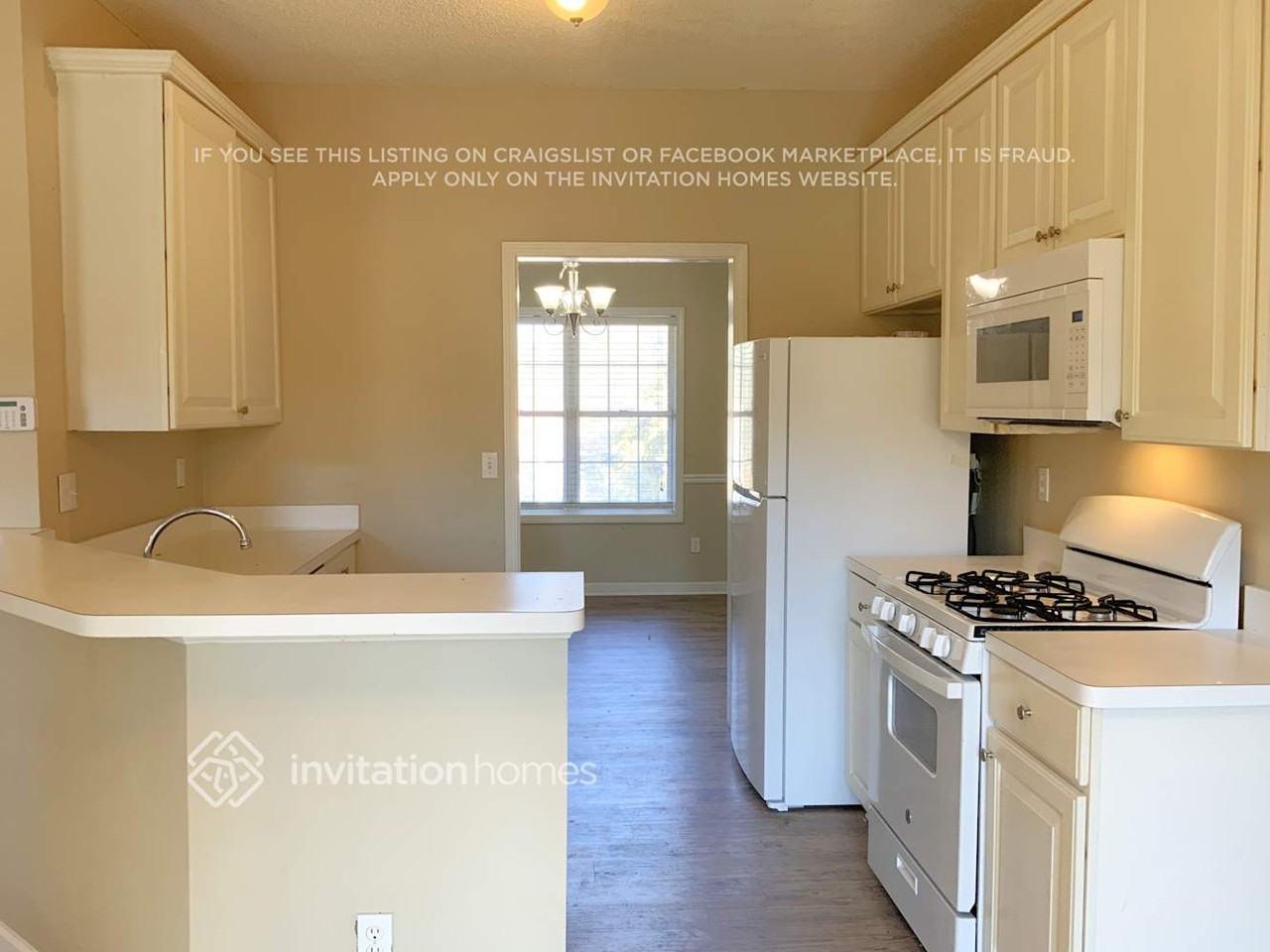 8220 River Mill Ct - Photo 5 of 13