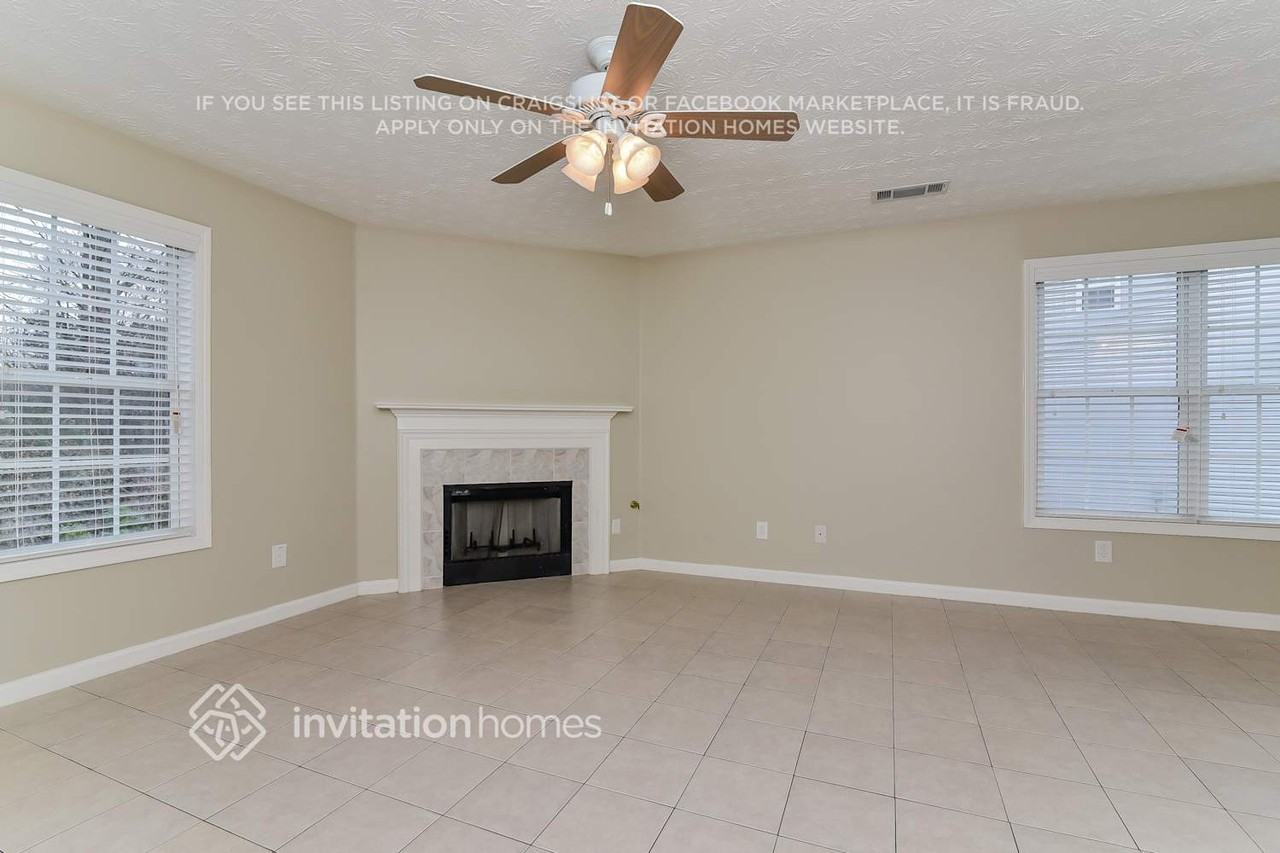 170 Kentshire Pl - Photo 2 of 12