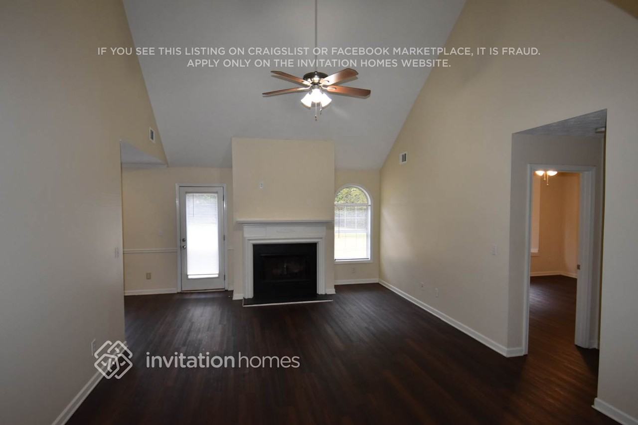 3060 Reynolds Run - Photo 3 of 12