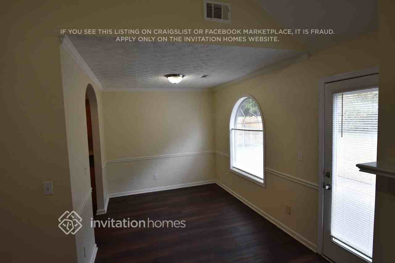 3060 Reynolds Run - Photo 7 of 12
