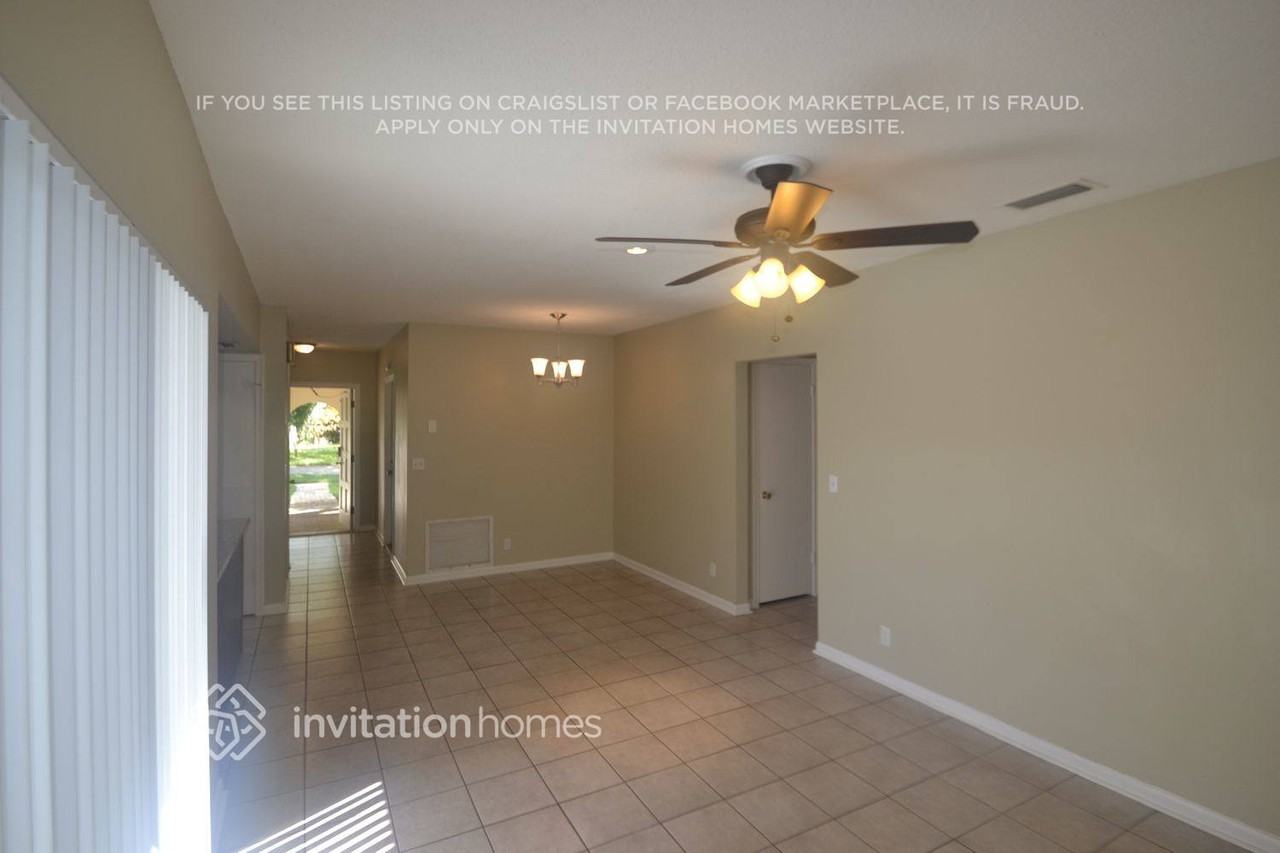 1100 Sw 70th Ter - Photo 2 of 9