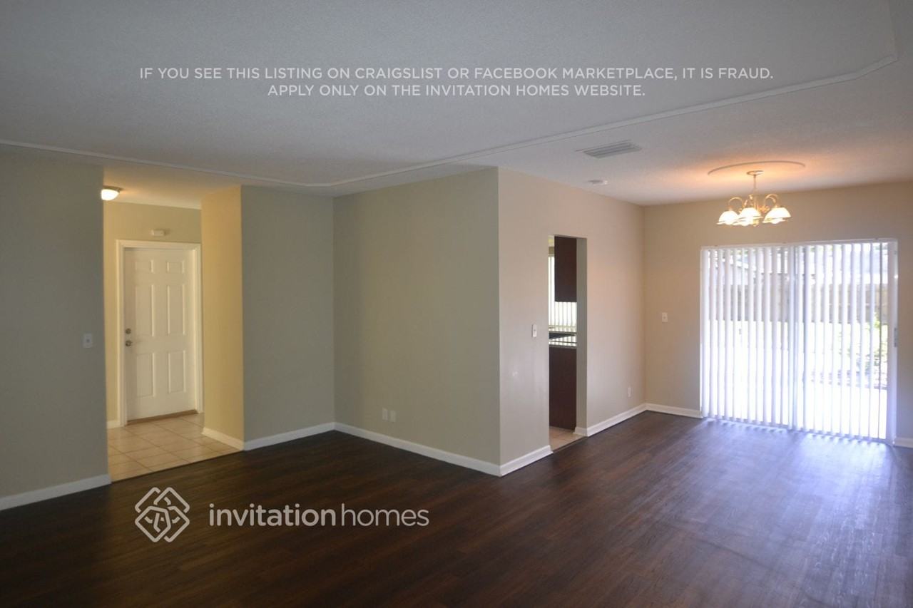 1100 Sw 70th Ter - Photo 3 of 9