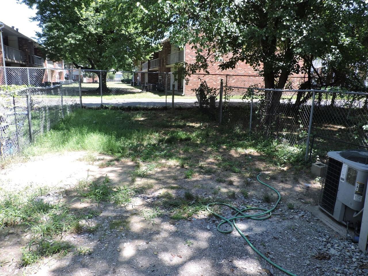 143 Spruance Rd - Photo 2 of 6