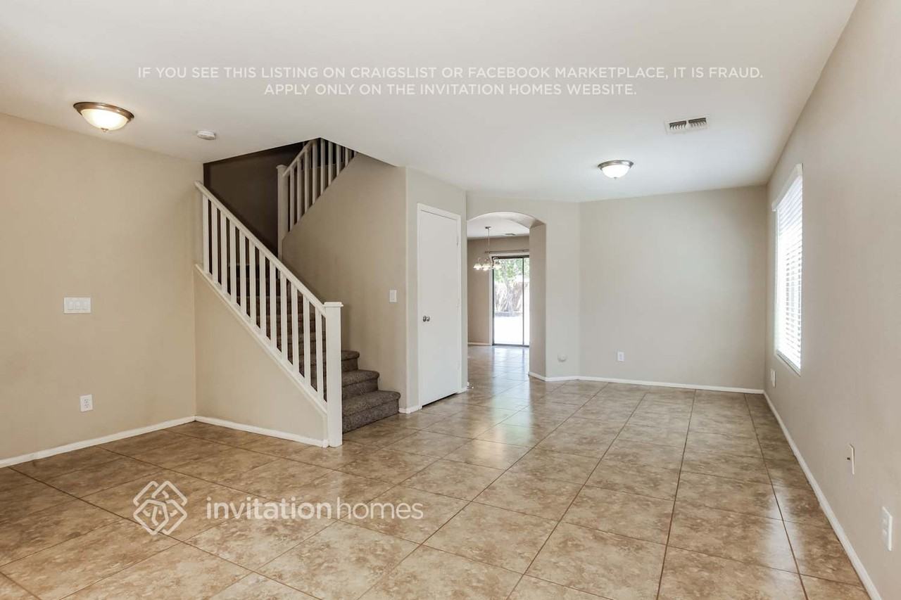 15986 W Durango St - Photo 5 of 18