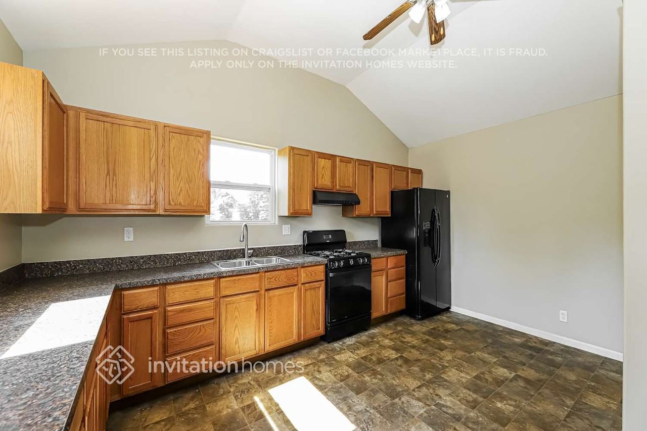 783 E Galena Blvd - Photo 6 of 18