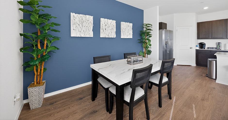 Urbane Duo Townhomes - Photo 6 of 15