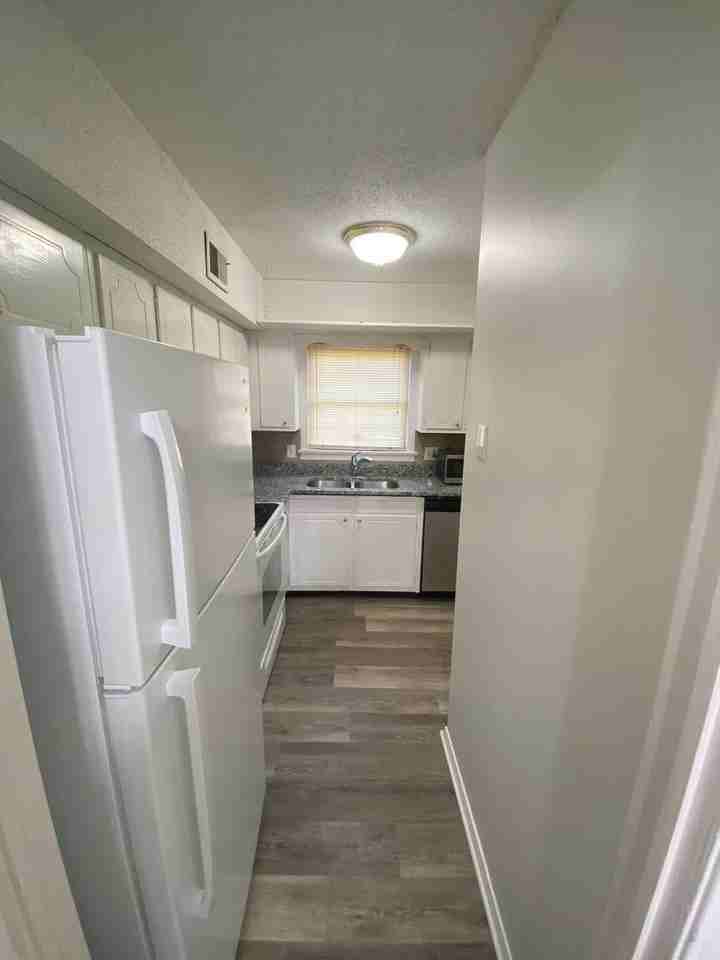 3700 Bush River Rd - Photo 2 of 12